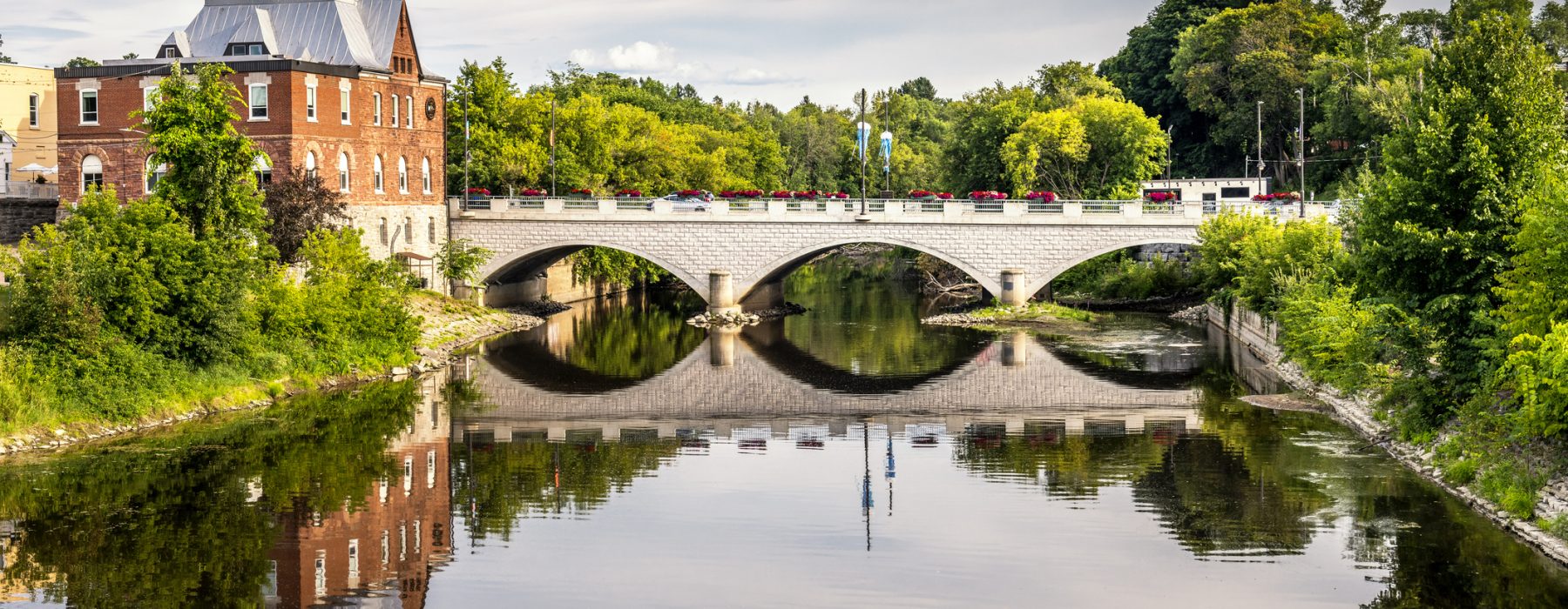 About the Community & Amenities